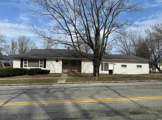 2222 Catalpa Ave, South Bend, IN 46613