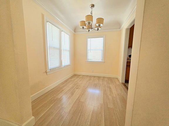 4th image of 1407 Plumas St