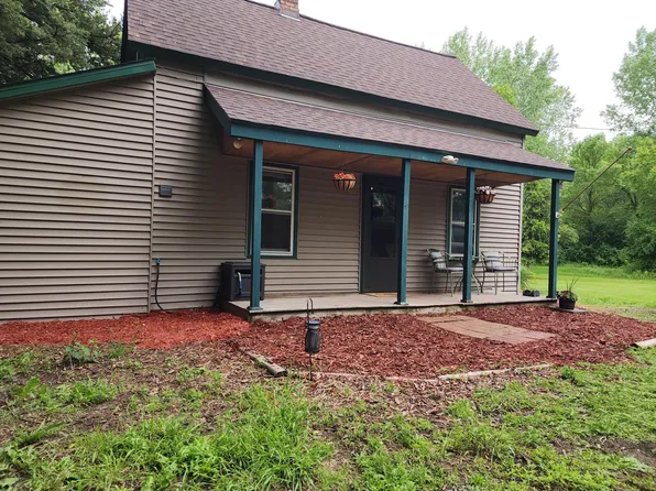 30607 Abby Rd, North Branch, MN 55056