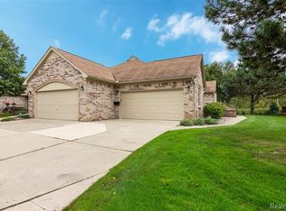 43510 River Bend Blvd, Clinton Township, MI 48038