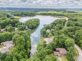 1806 Perimeter Dr, Jamestown, TN 38556