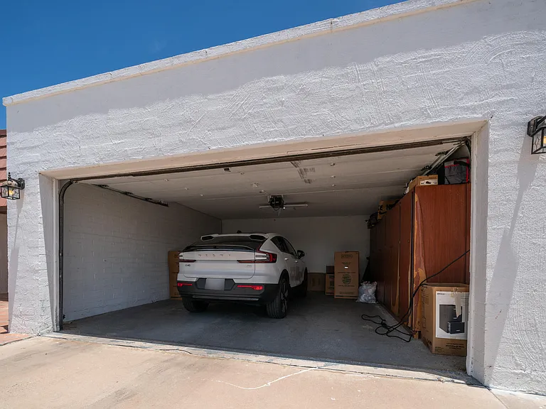 648 E Tam Oshanter Dr — Photo 32