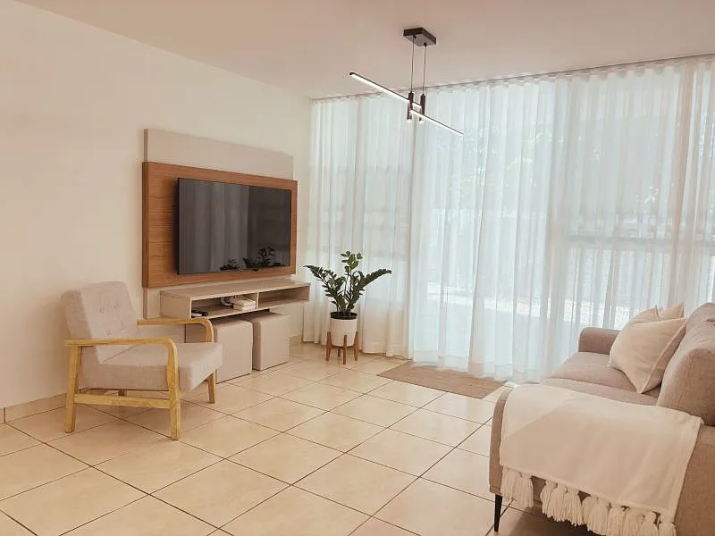 3 bed, 2.0 bath, 1560 sqft, $1,950 — Photo 4
