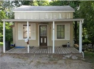 210 Thomas St, Weston, MO 64098