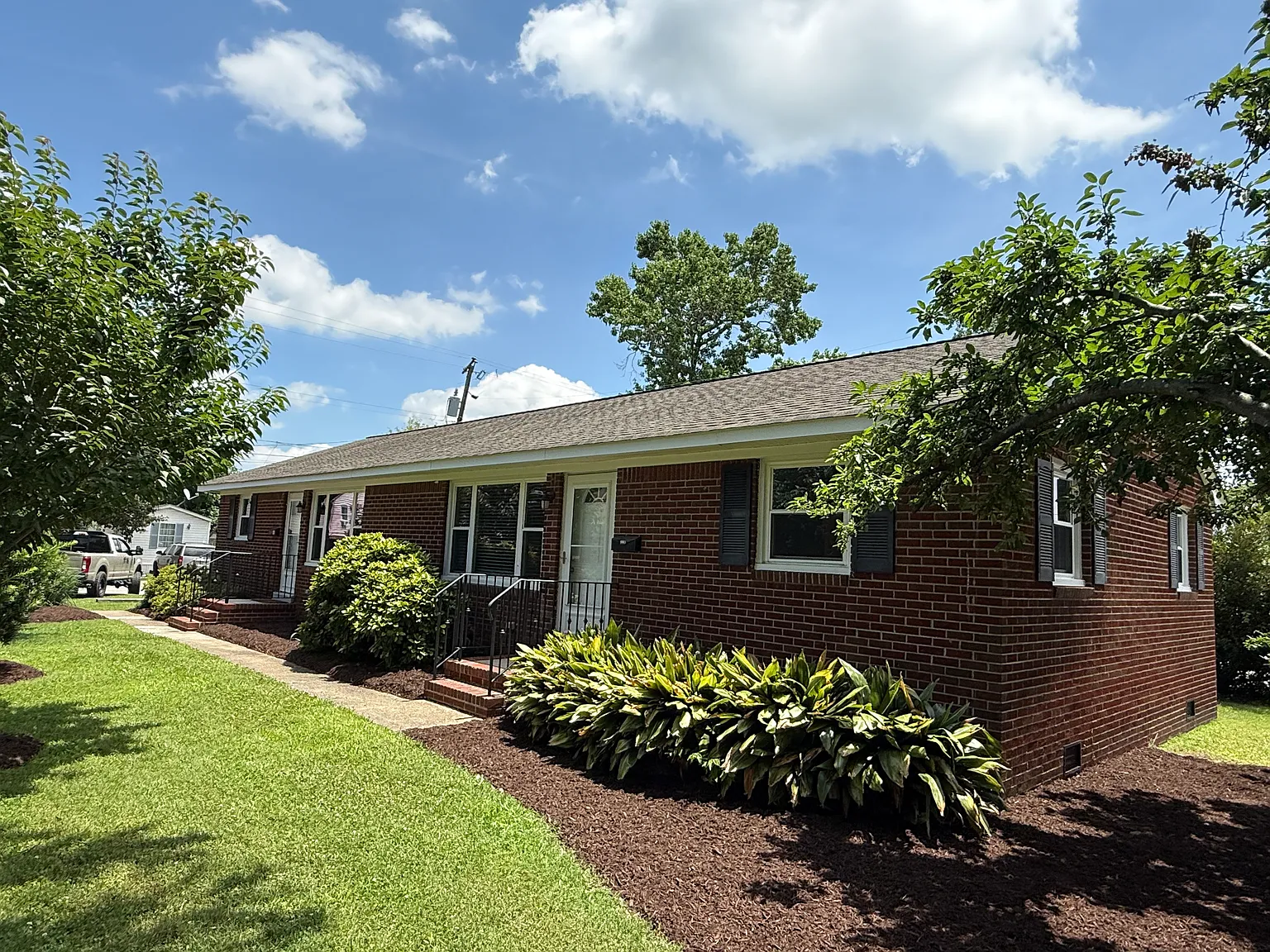 Woodall Rd, Norfolk — Photo 1