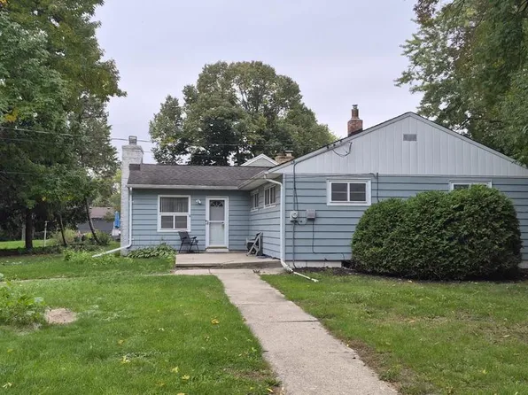 4574 N 107th STREET, Wauwatosa, WI 53225