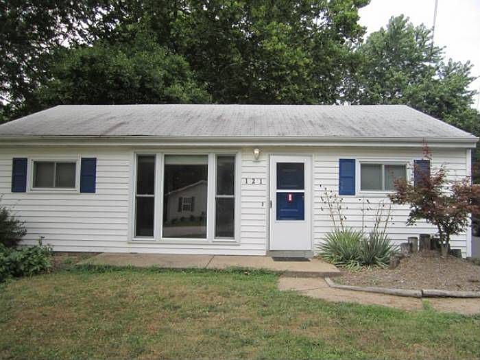 1st image of 121 Grether Ave