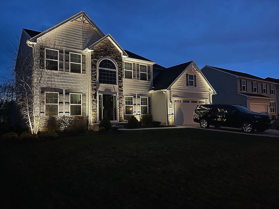 2nd image of 3982 Woodworth Dr