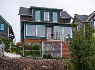 7 Sellwood Ln, Pacific Beach, WA 98571