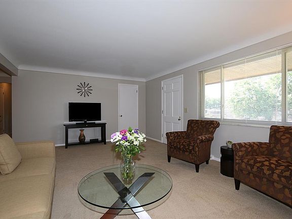 3rd image of 3307 Melodymanor Dr