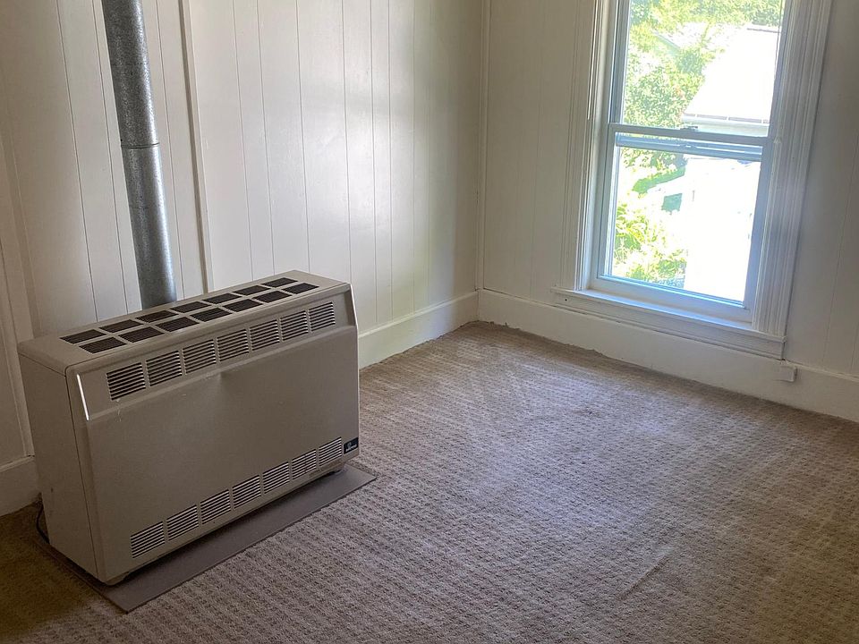1st image of 21 Mill St #3