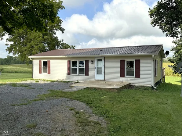 208 S Main Cross St, Wingate, IN 47994