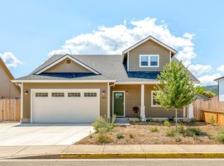 262 Samuel Lane Loop Rd, Phoenix, OR 97535