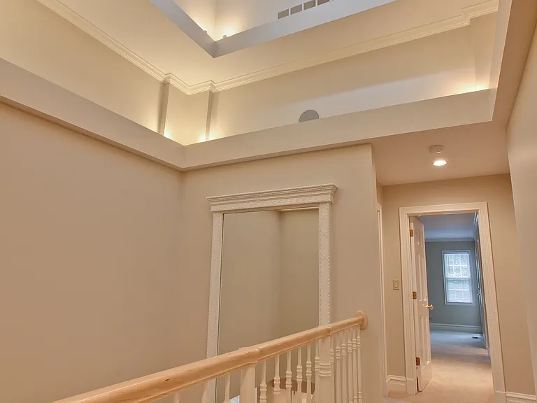 427 N Sheridan Rd — Photo 21