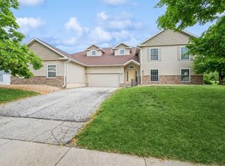 4405 Westchester Dr NE UNIT A, Cedar Rapids, IA 52402