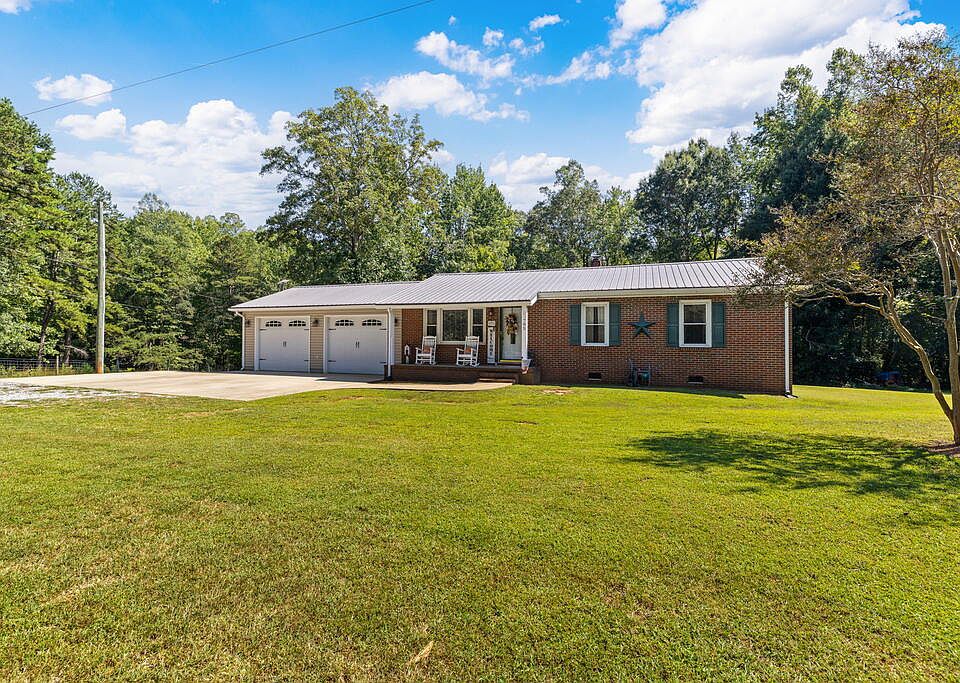1st image of 795 Hardy Rd