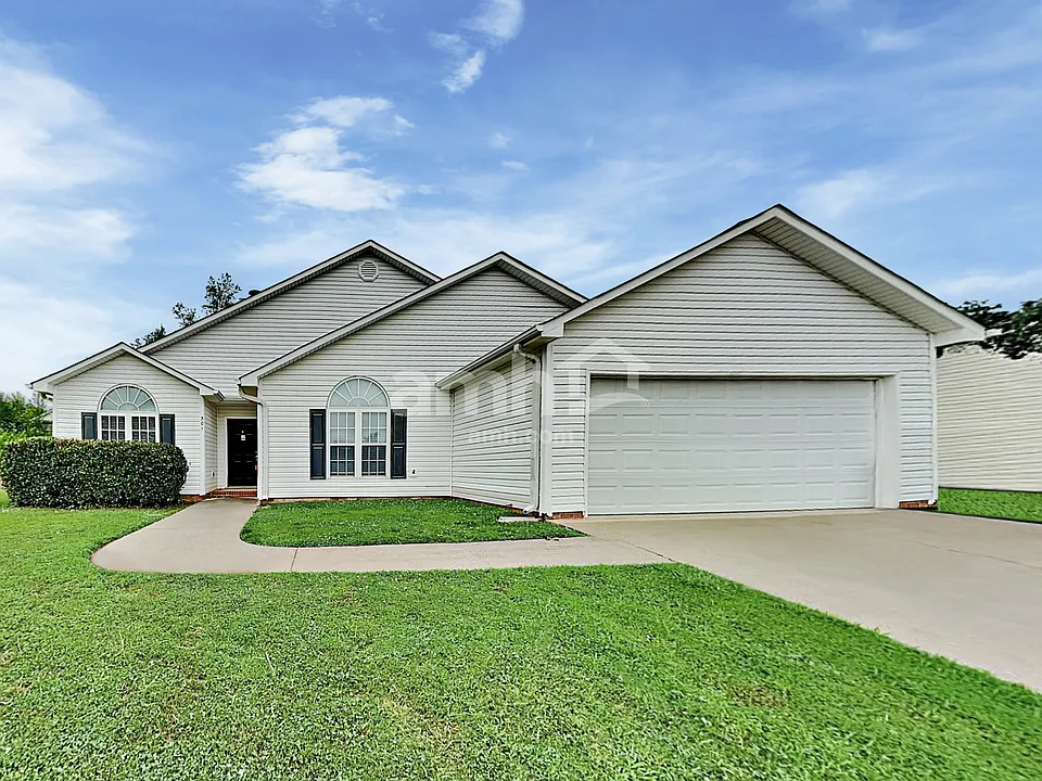 301 Kingfisher Dr