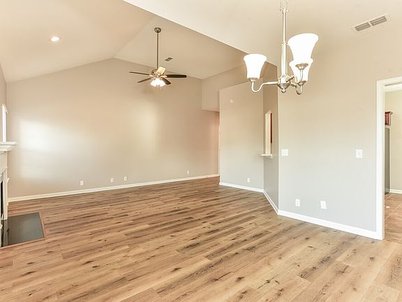 5th image of 2118 Bimelech Ln