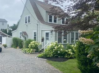 5 Hogan Ave, Narragansett, RI 02882