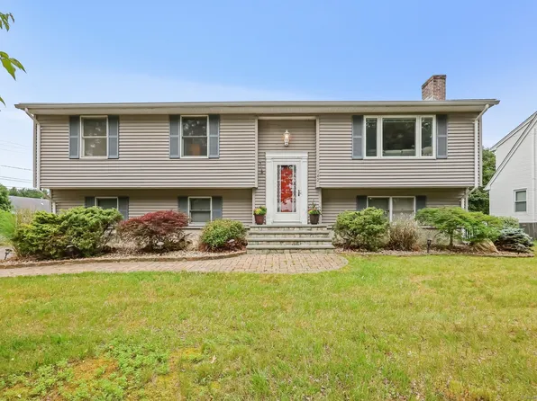 142 Raffia Road, Enfield, CT 06082