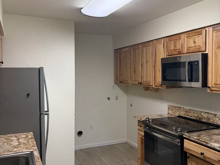 517 Church St #517 — Photo 5