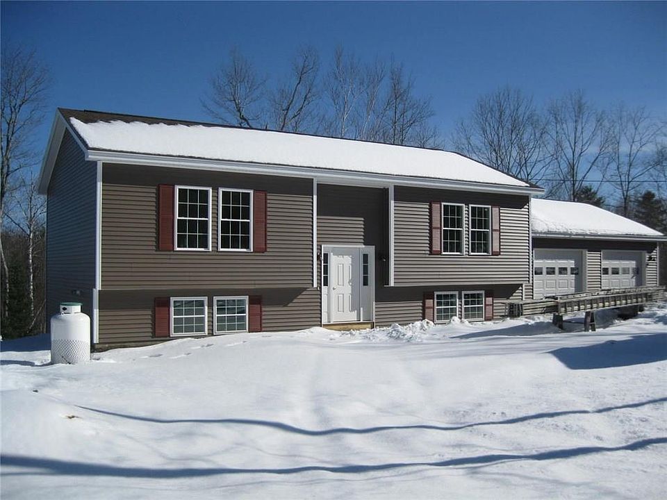 1st image of 10 Stone Hedge Drive