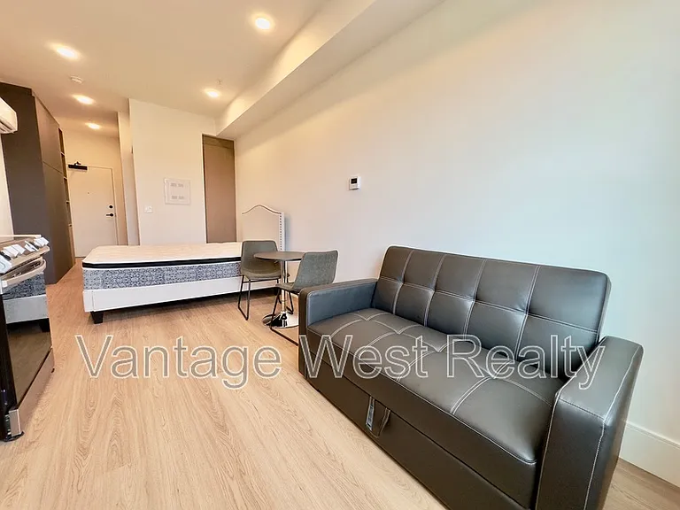 720 Klo Rd #502 — Photo 3