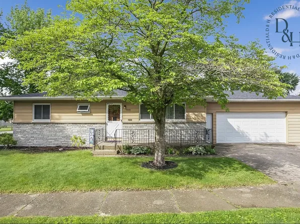 2828 Macarthur Ave, South Bend, IN 46615