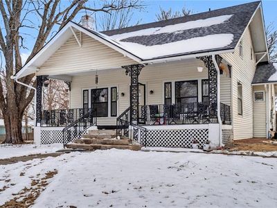 107 E Hale St, Spring Hill, KS, 66083