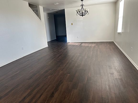 3rd image of 1321 Erin Ct