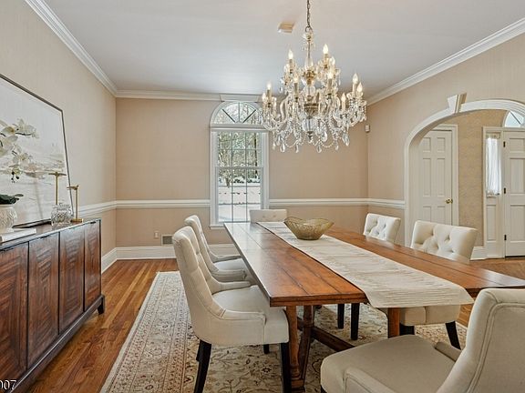 3rd image of 12 Fox Hollow Rd