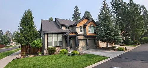 61112 Snowbrush Dr Photo 1