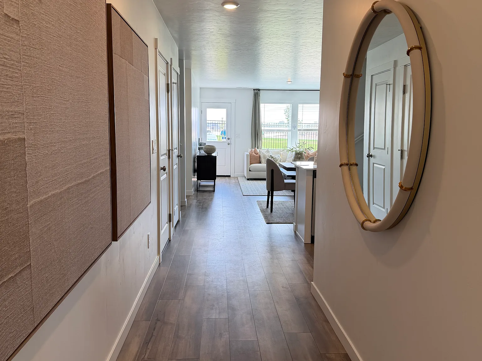 4 bed, 1874 sqft, $2,495 — Photo 2