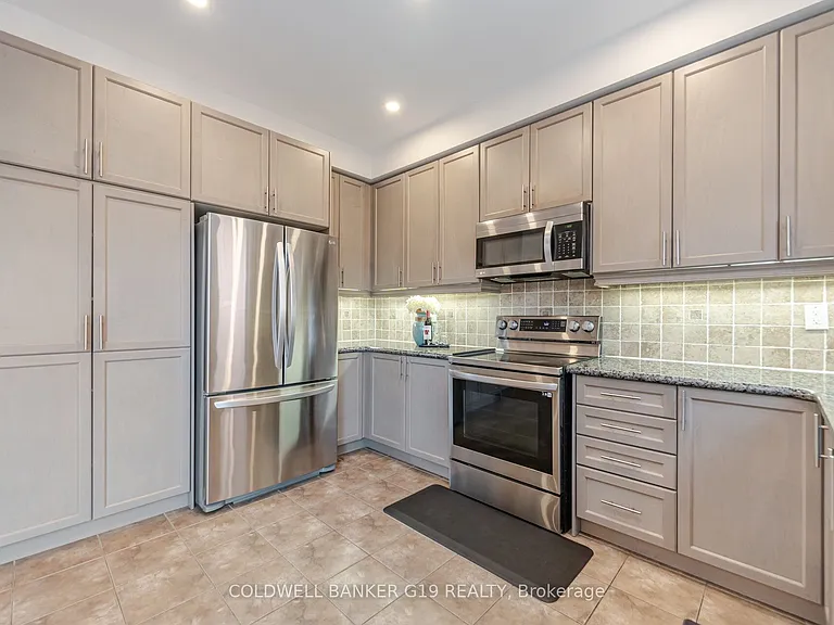 43 Midcrest Cir — Photo 12