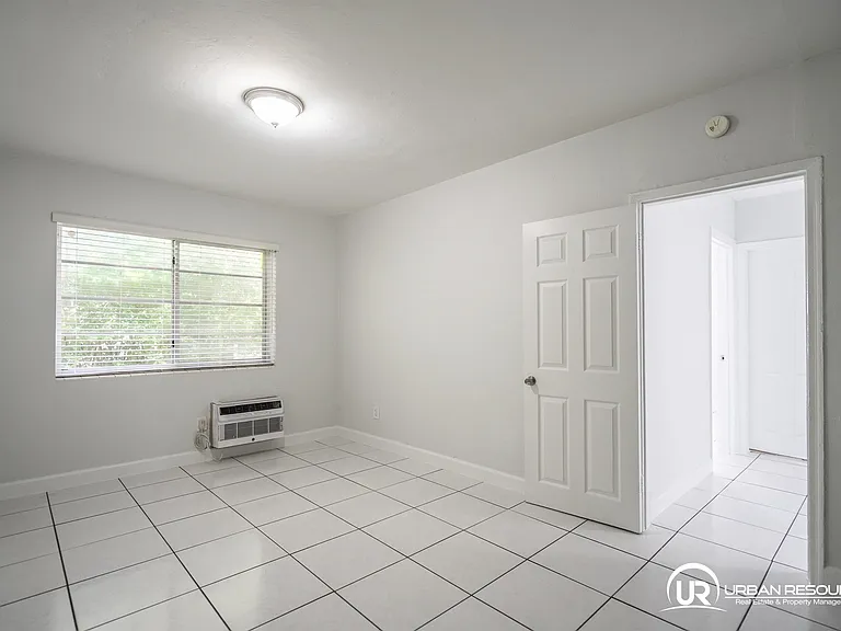 7821 Carlyle Ave #1 — Photo 17