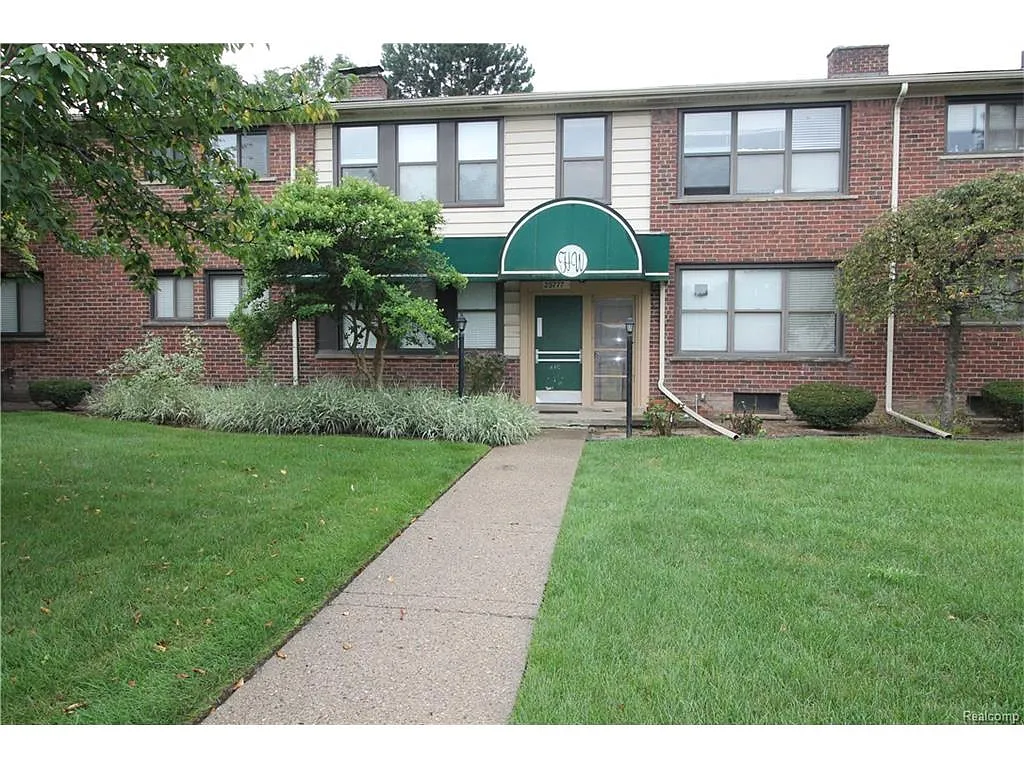 25777 Woodward Ave APT 202 photo 1