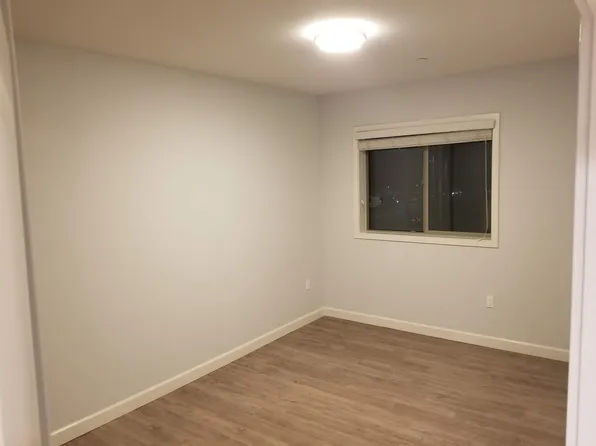 Louise Villas at Northridge, LLC, 7605 Louise Ave APT 404, Northridge, CA 91325