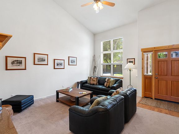 3rd image of 10086 Nicolas Dr #B