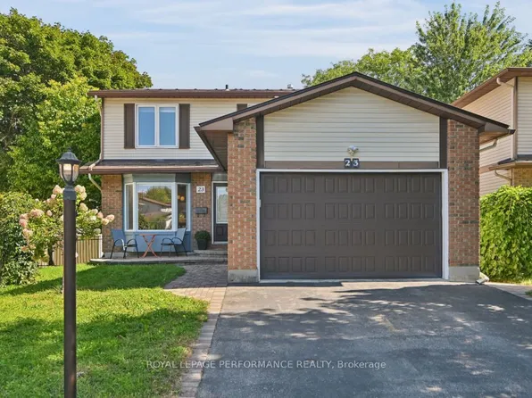 23 Liston Cres, Ottawa, ON K2L 2W3