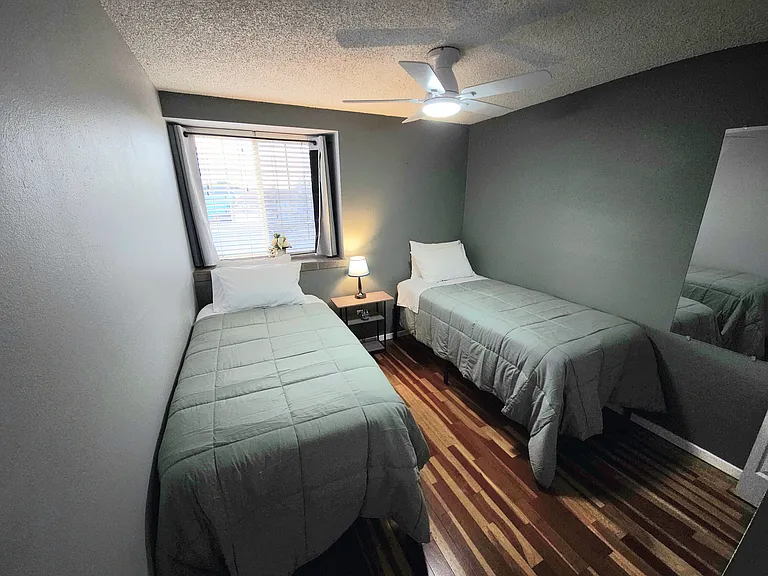 2 twin XL hybrid mattresses