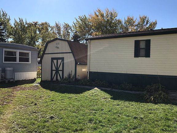 2nd image of 17 Chickadee Ct