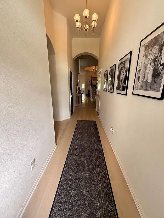 4 bed, 3.0 bath, 2532 sqft, $3,800 — Photo 3