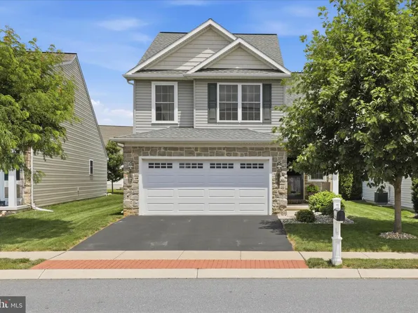 1381 Fieldstone Dr, Mount Joy, PA 17552