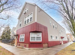 2901 N Springfield Ave #2R, Chicago, IL 60618