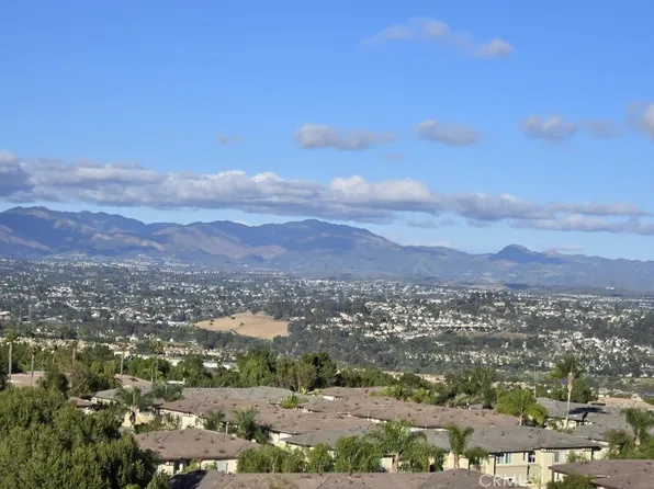 30 Groveside Dr, Aliso Viejo, CA 92656