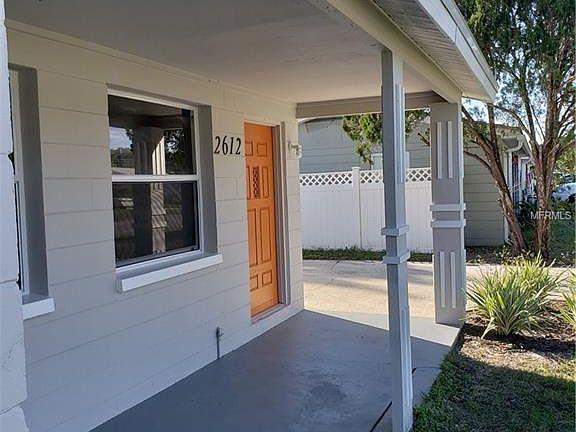 3rd image of 2612 46th Ave N