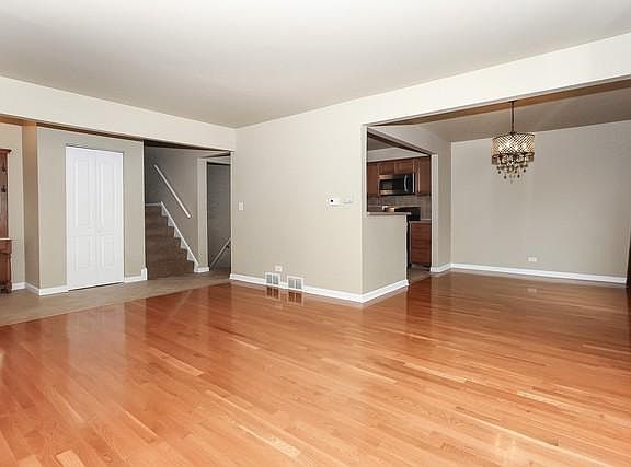 5th image of 118 N Berteau Ave