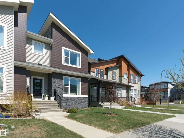 3608 8th Ave SW, Edmonton, AB T6X 2G6