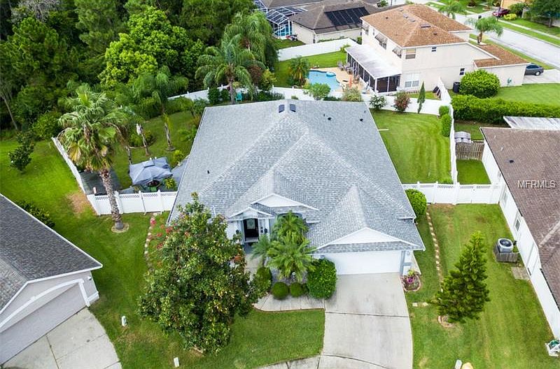 1st image of 706 Hollybrook Ct