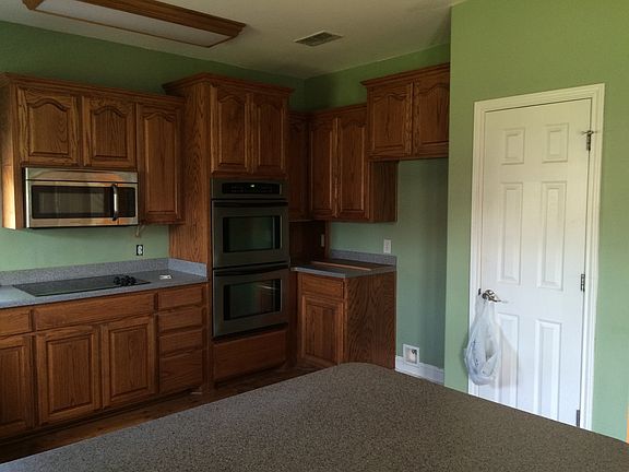 Kitchen /pantry